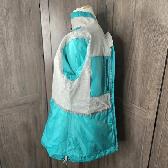 Women green raincoat windbreaker jacket - Picture 11 of 14